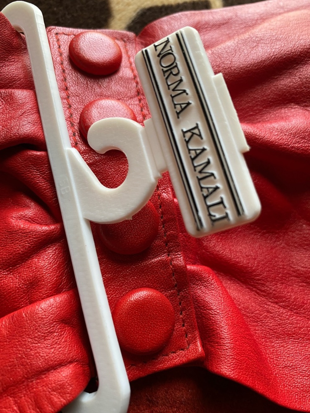 Norma Kamali Vintage Vibrant Red Leather Waist Belt With Button Detail - Picture 8 of 8